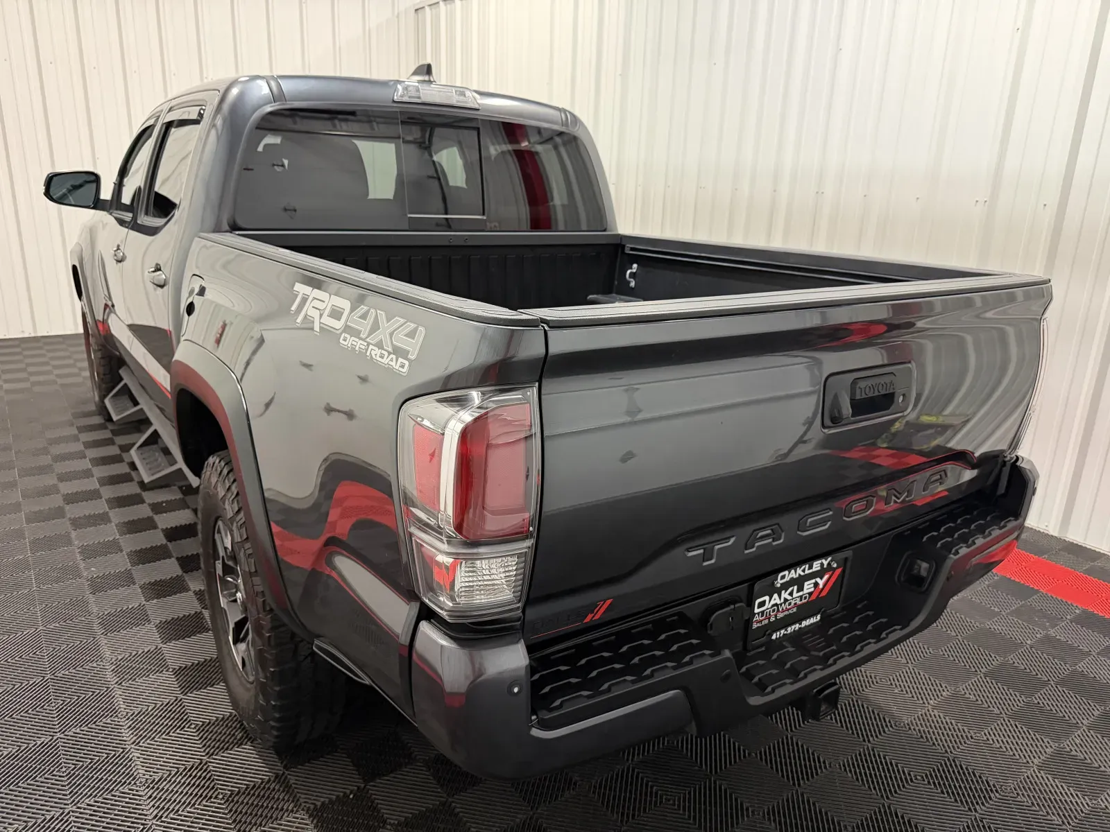 Toyota Tacoma photo 15