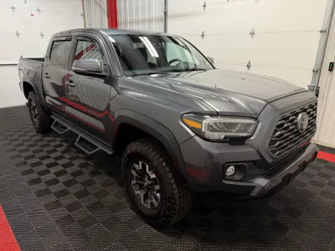 More photos of 2020 Toyota Tacoma TRD Off-Road at Oakley Auto World, MO