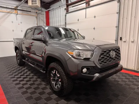 More photos of 2020 Toyota Tacoma TRD Off-Road at Oakley Auto World, MO