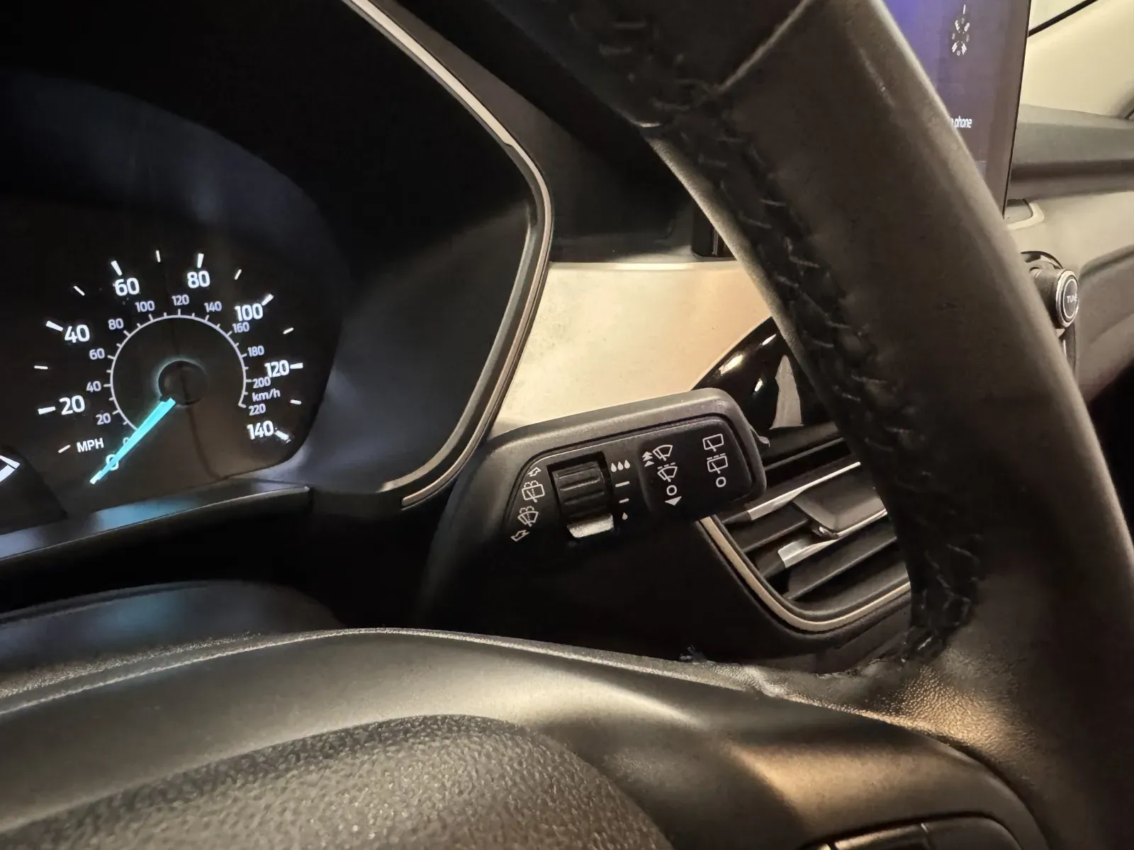 Ford Escape photo 23