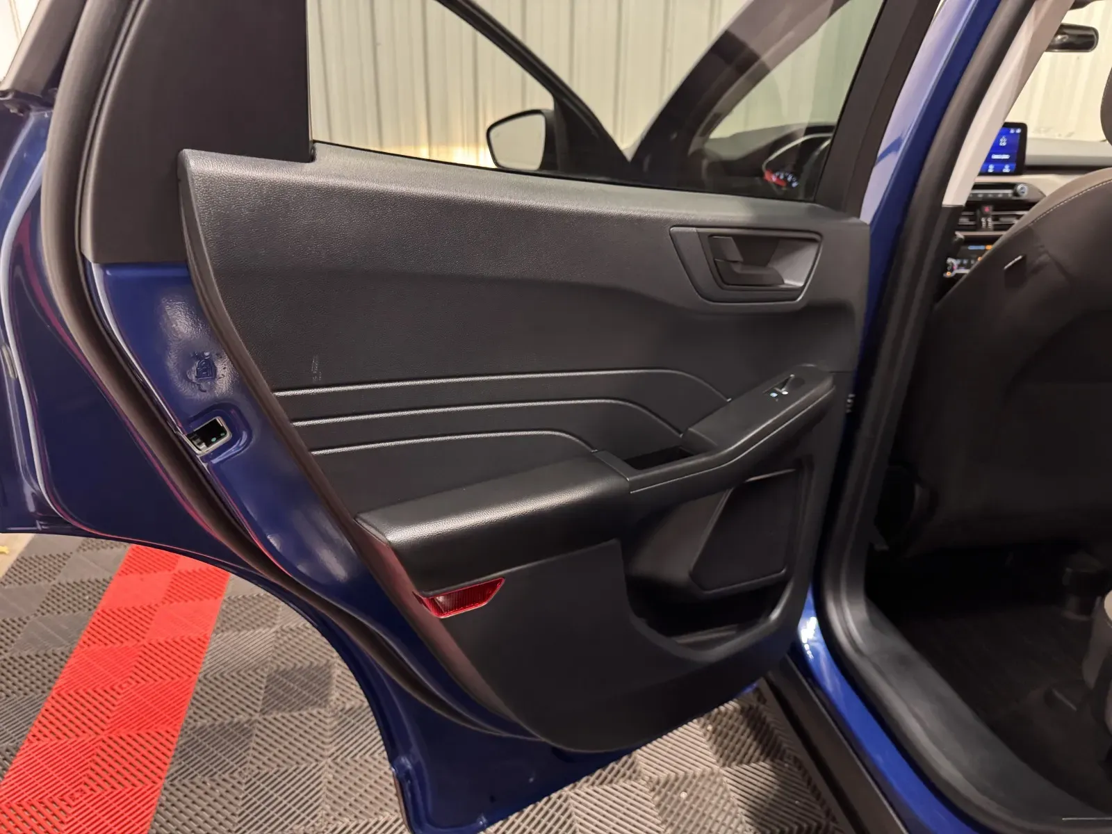 Ford Escape photo 38