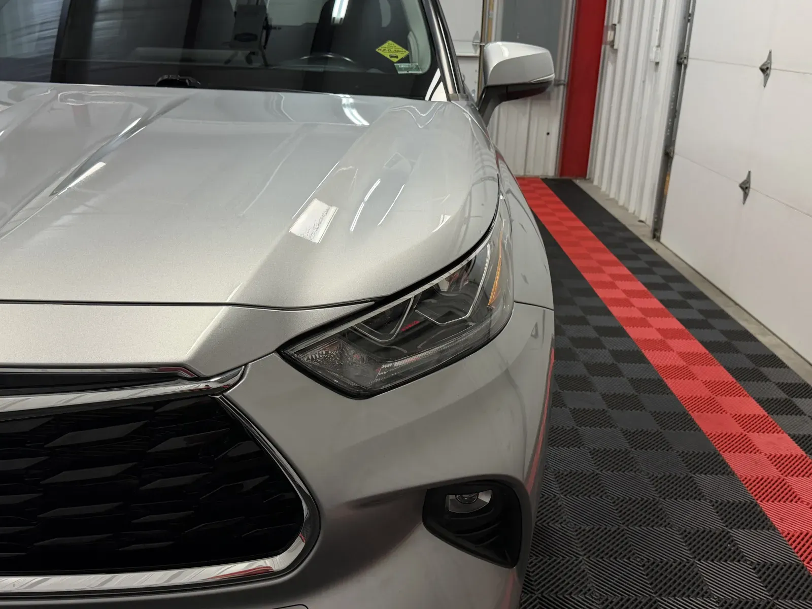 Toyota Highlander photo 9