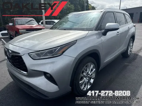 Silver 2023 Toyota Highlander Hybrid Limited for sale in Branson West, MO
