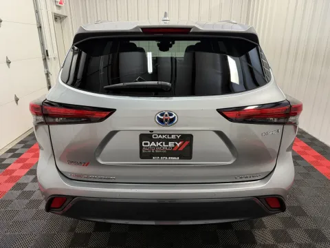 Another view of 2023 Toyota Highlander Hybrid Limited for sale in Branson West, MO at Oakley Auto World