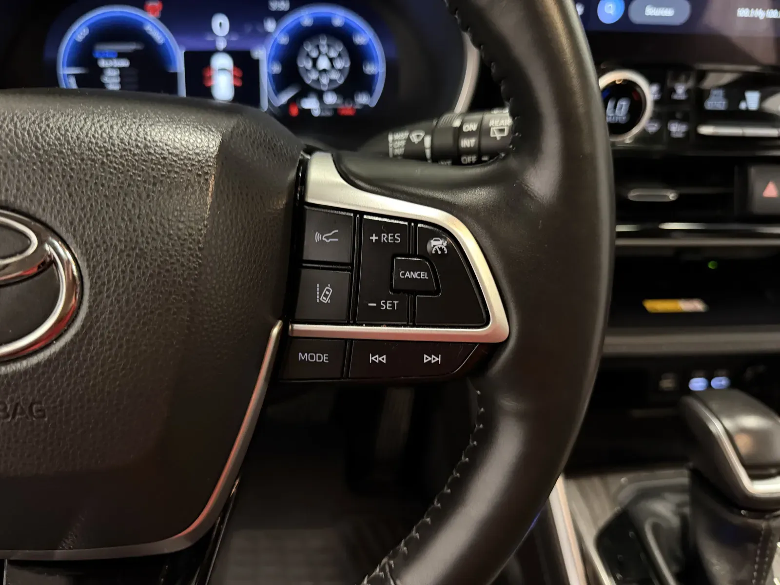 Toyota Highlander photo 23