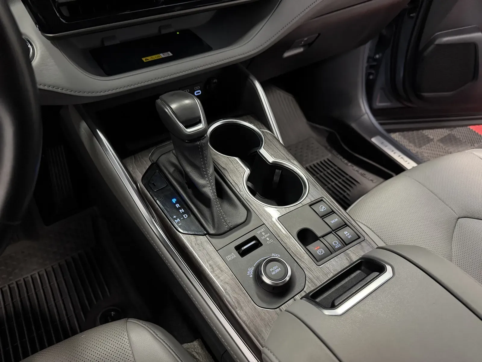 Toyota Highlander photo 36