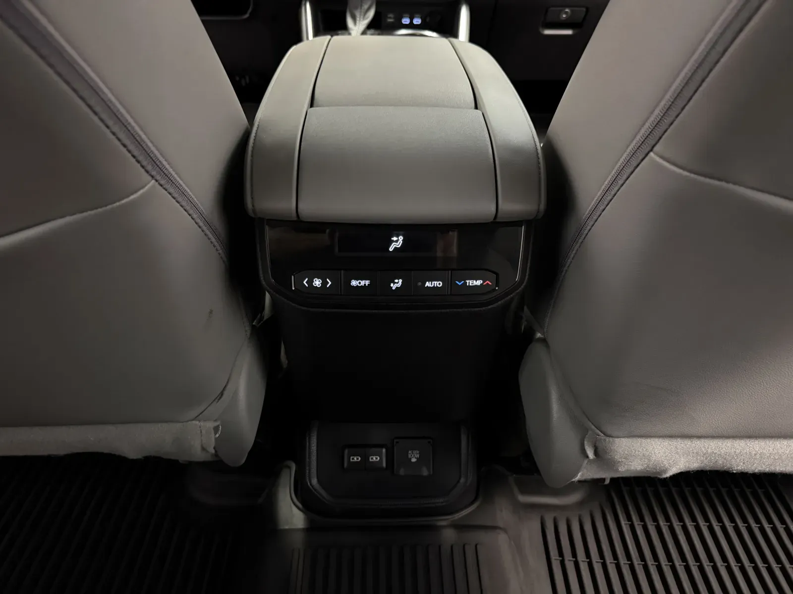 Toyota Highlander photo 31