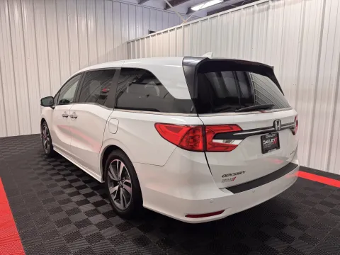 Photos of 2022 Honda Odyssey Touring for sale in Branson West, MO at Oakley Auto World