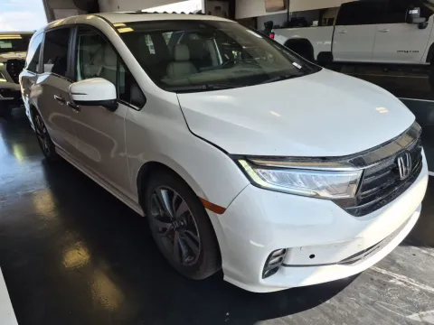 Photos of 2022 Honda Odyssey Touring for sale in Branson West, MO at Oakley Auto World