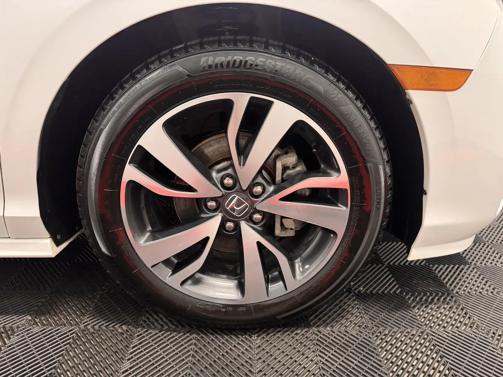 Honda Odyssey photo 18