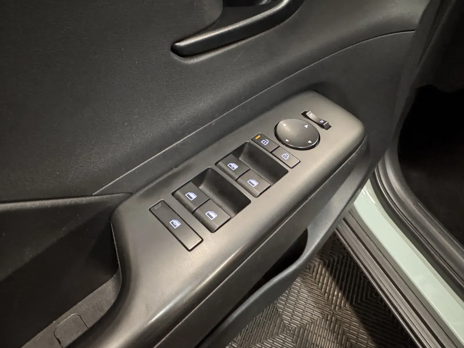 Hyundai Kona photo 25