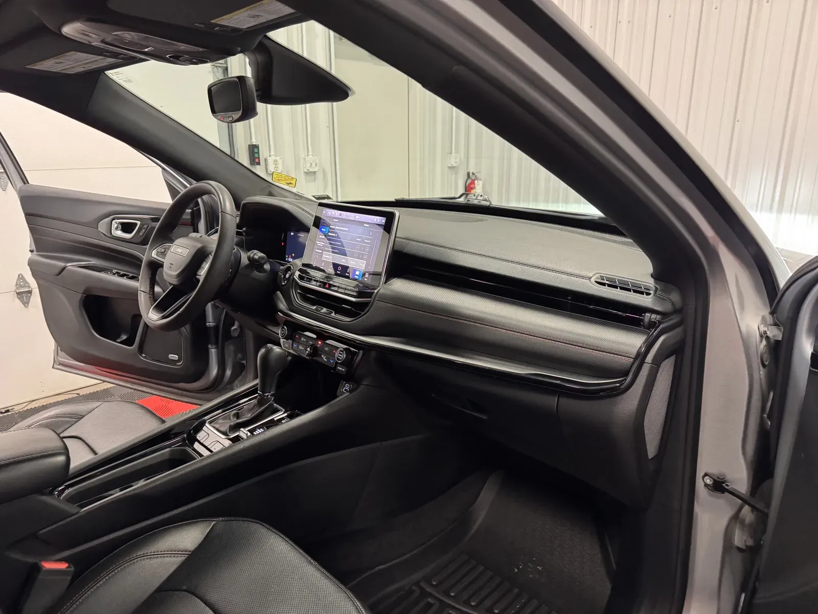 Jeep Compass photo 44