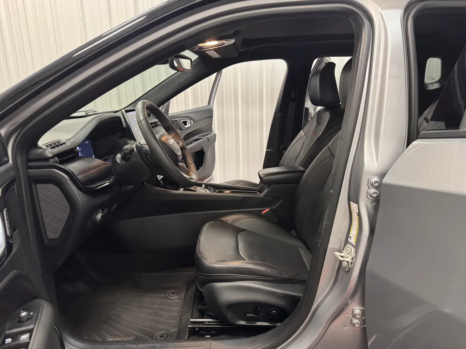 Jeep Compass photo 33