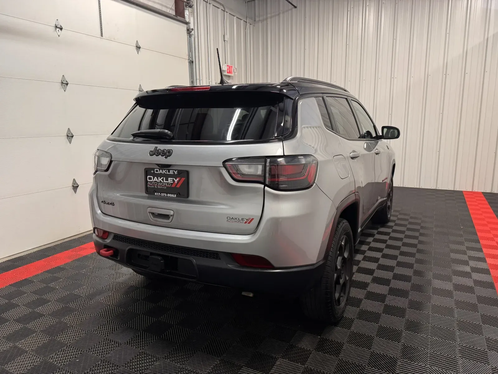 Jeep Compass photo 16