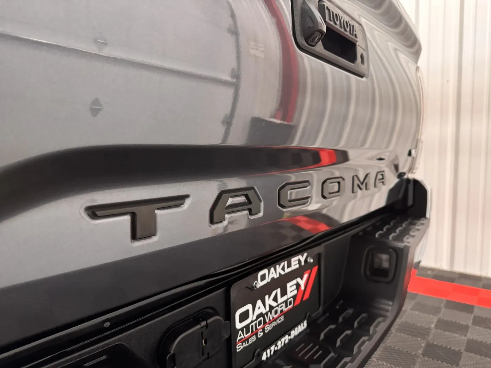 Toyota Tacoma photo 15