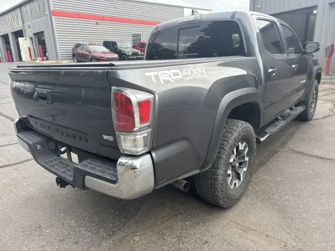 More photos of 2022 Toyota Tacoma TRD Off-Road at Oakley Auto World, MO