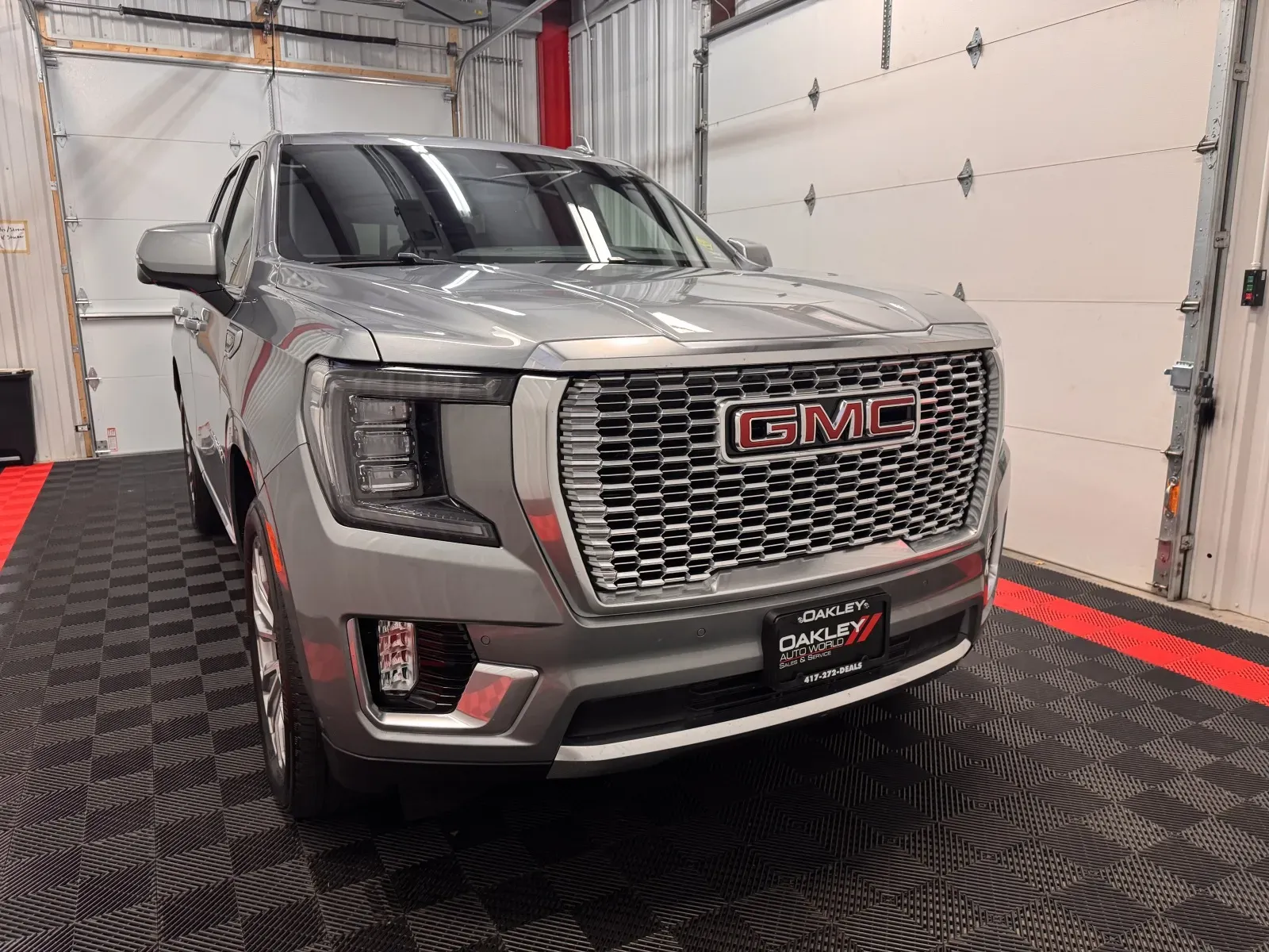 GMC Yukon photo 6