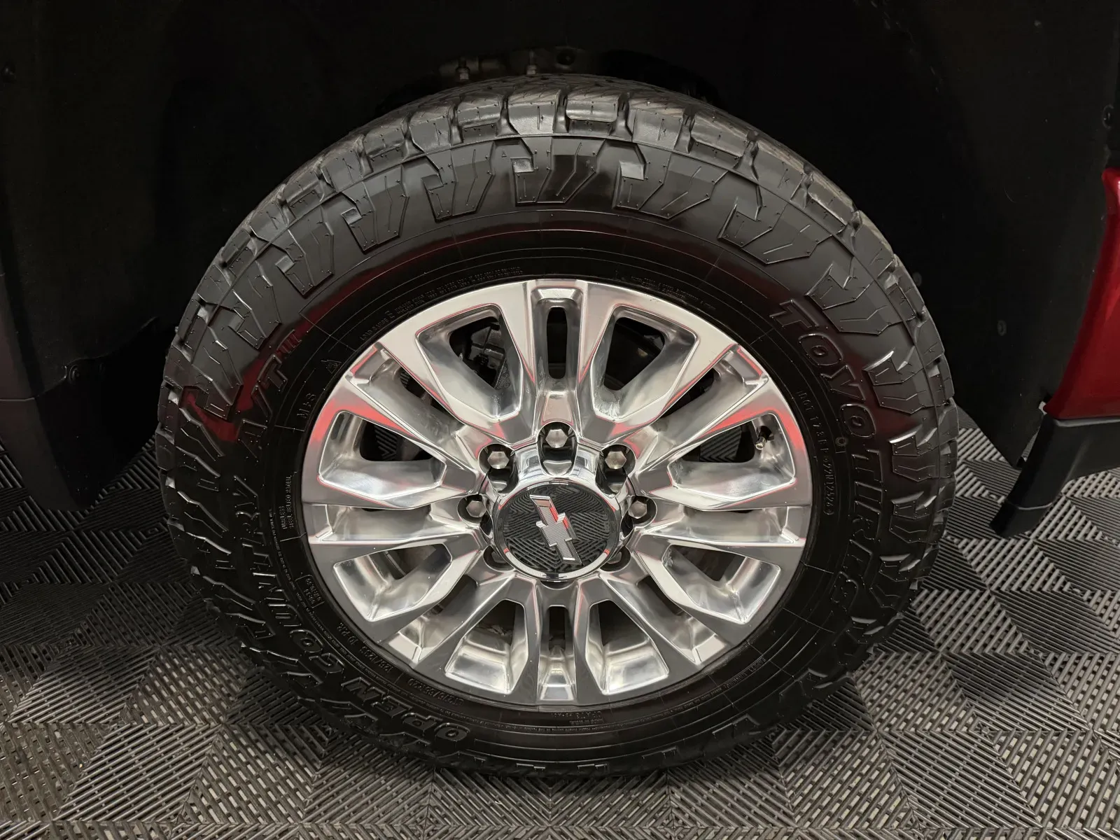 Chevrolet 3500HD photo 24