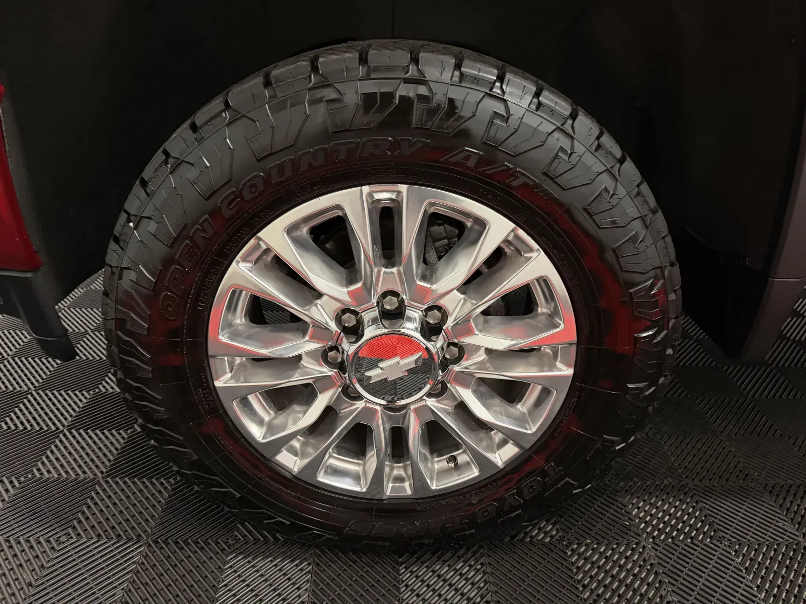 Chevrolet 3500HD photo 11
