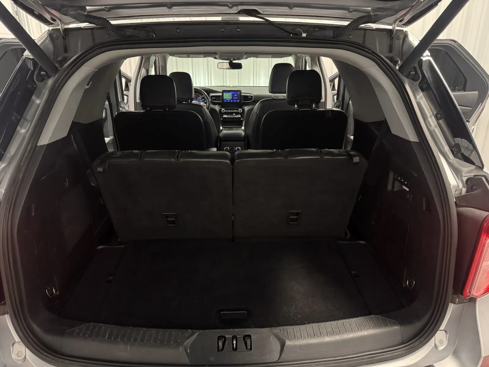 Ford Explorer photo 40