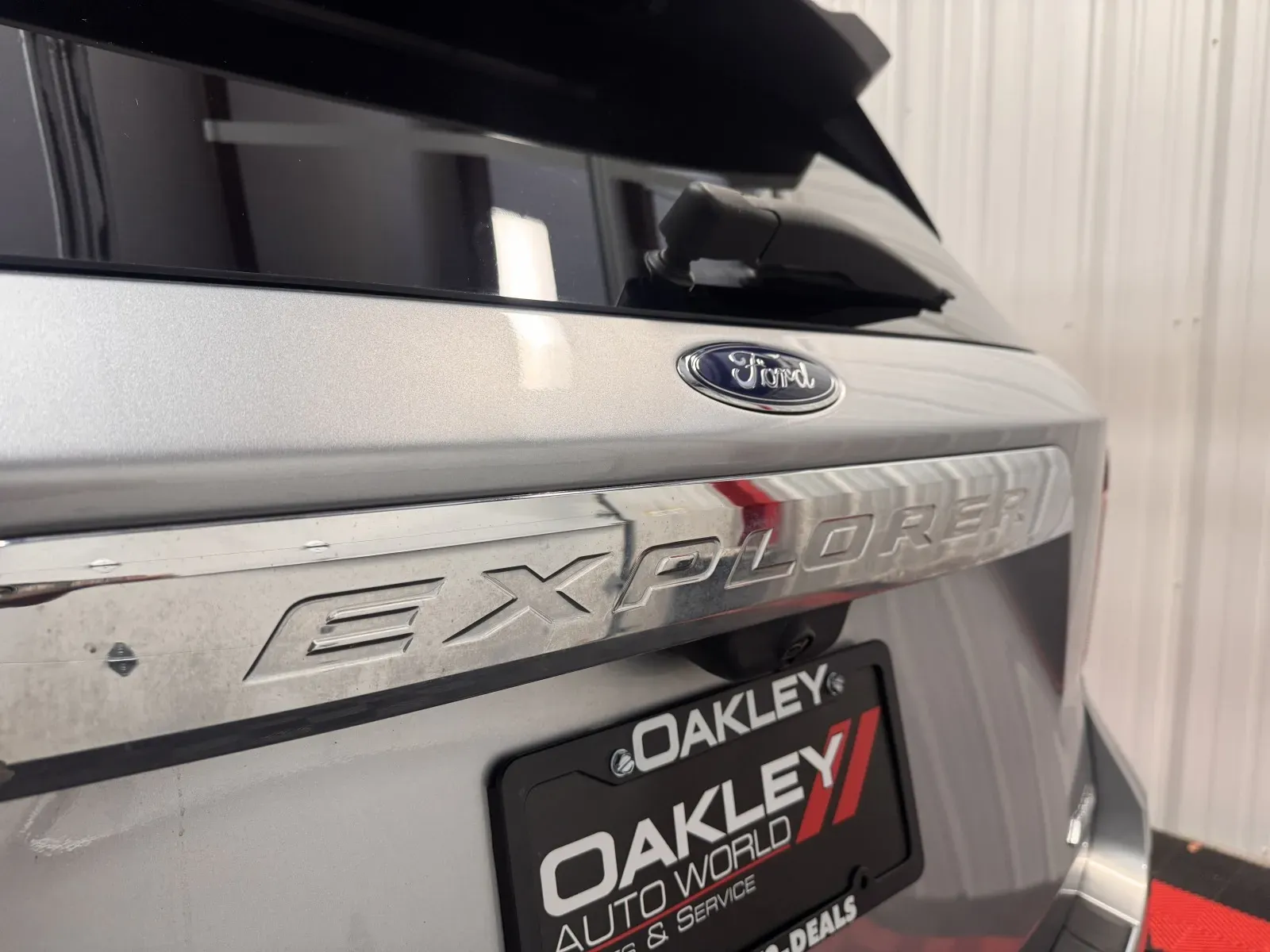 Ford Explorer photo 14