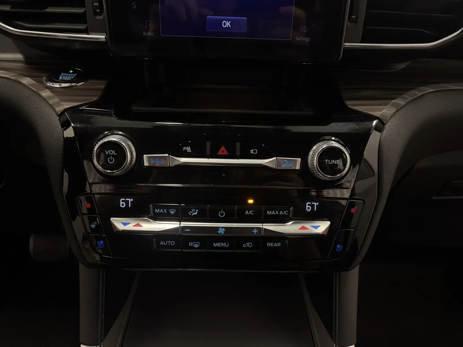 Ford Explorer photo 32