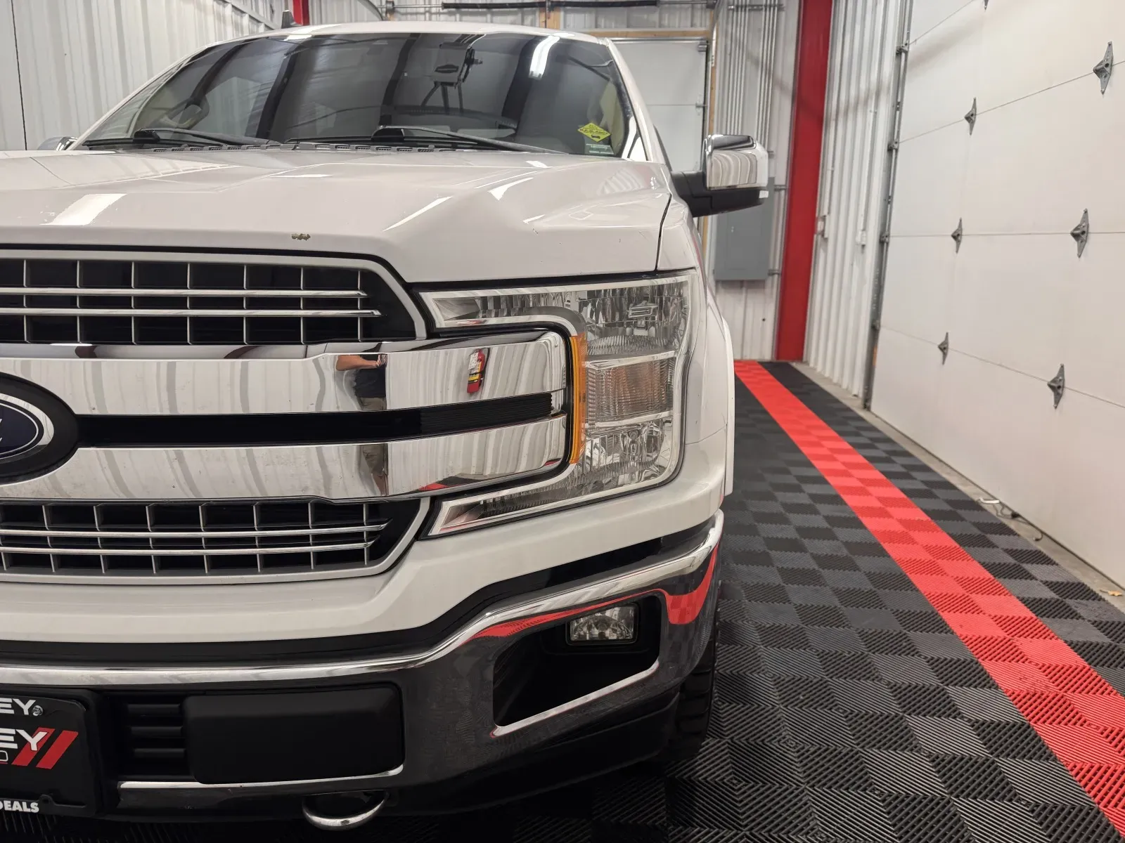 Ford F-150 photo 8