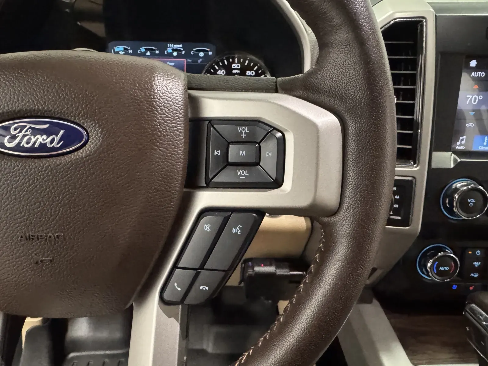 Ford F-150 photo 22