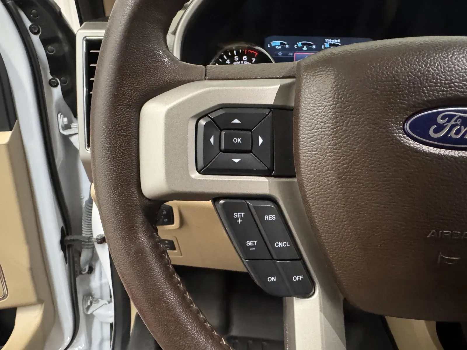 Ford F-150 photo 21