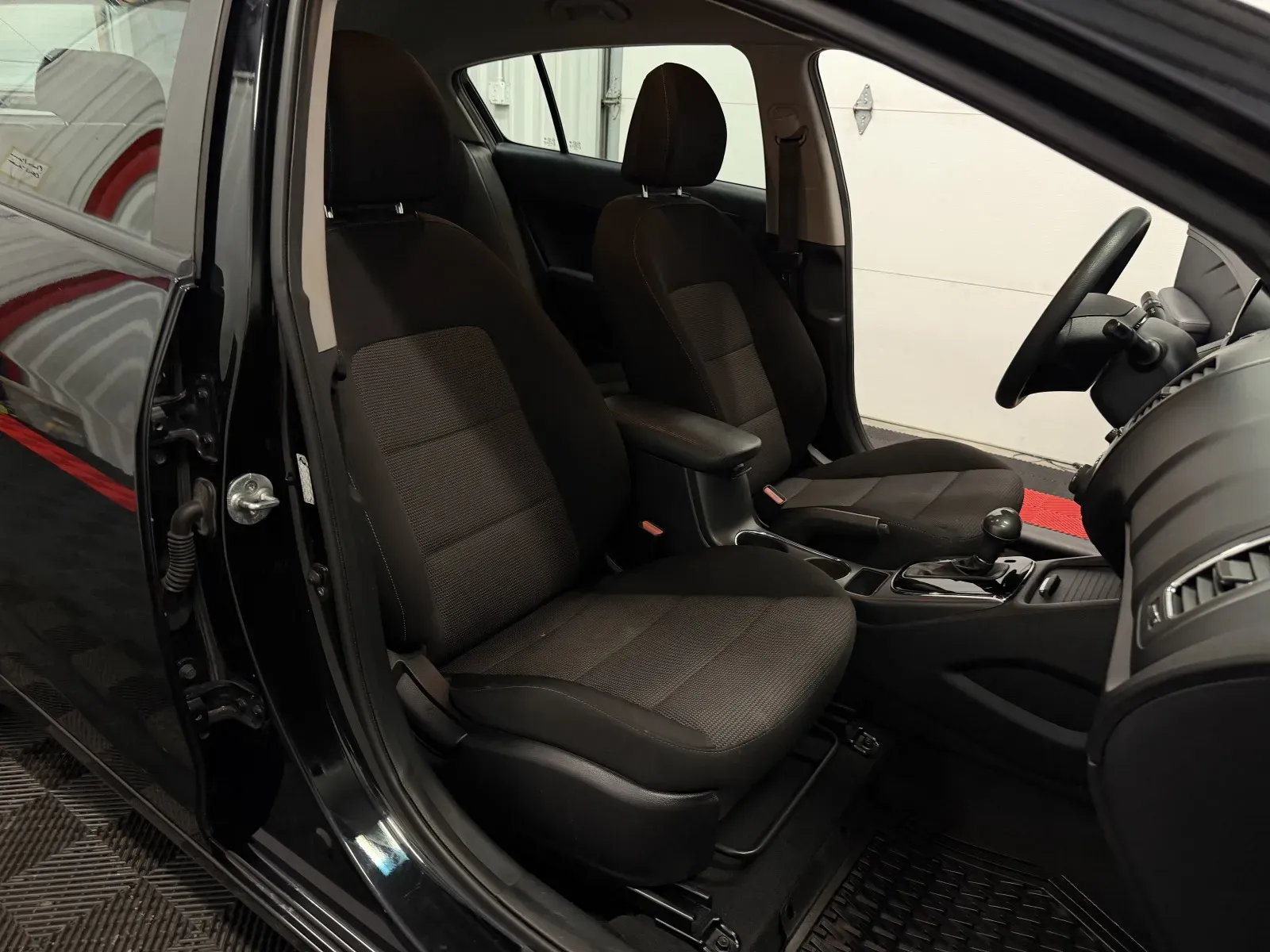 Kia Forte5 photo 41