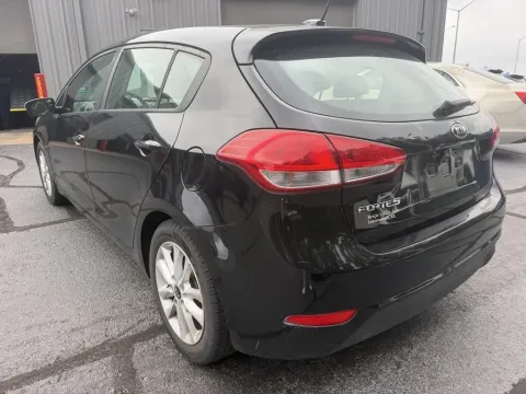 Photos of 2017 Kia Forte5 LX for sale in Branson West, MO at Oakley Auto World
