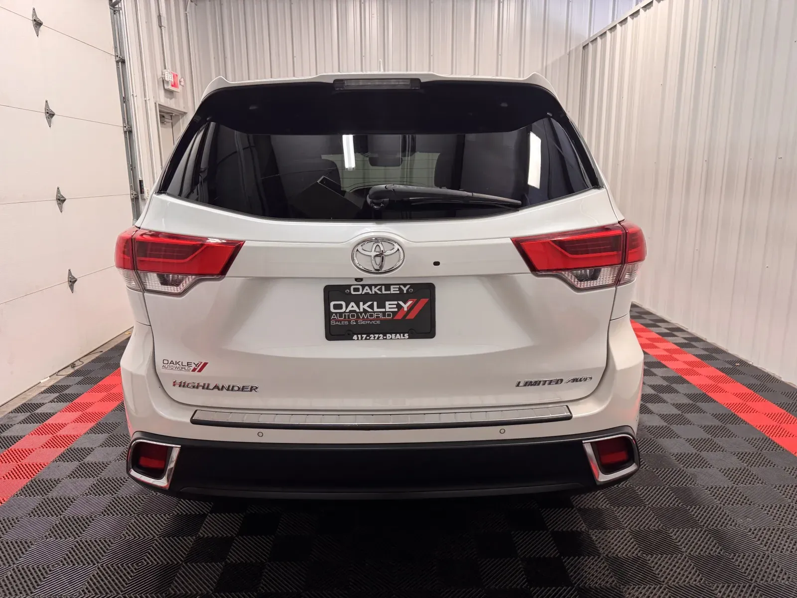 Toyota Highlander photo 3