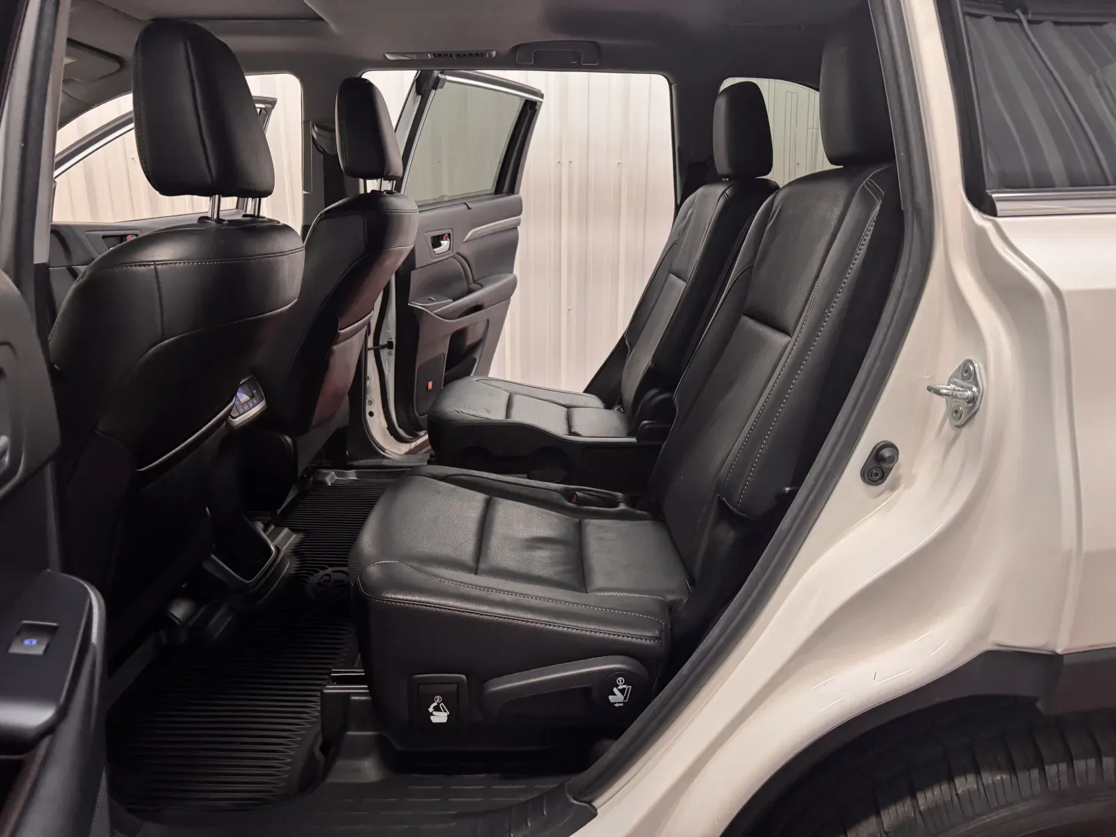 Toyota Highlander photo 37