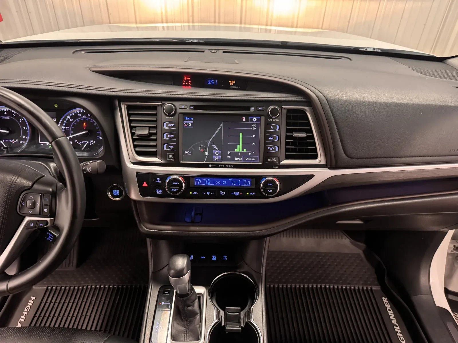 Toyota Highlander photo 30