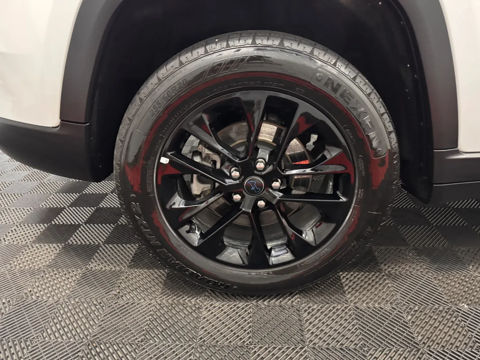 Jeep Grand Cherokee photo 18