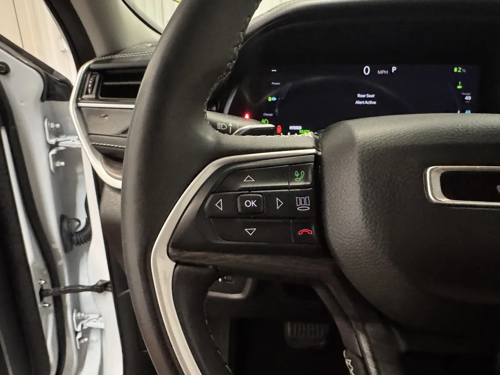 Jeep Grand Cherokee photo 21