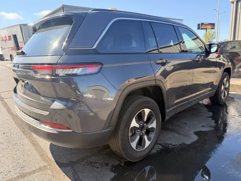 More photos of 2023 Jeep Grand Cherokee 4xe at Oakley Auto World, MO