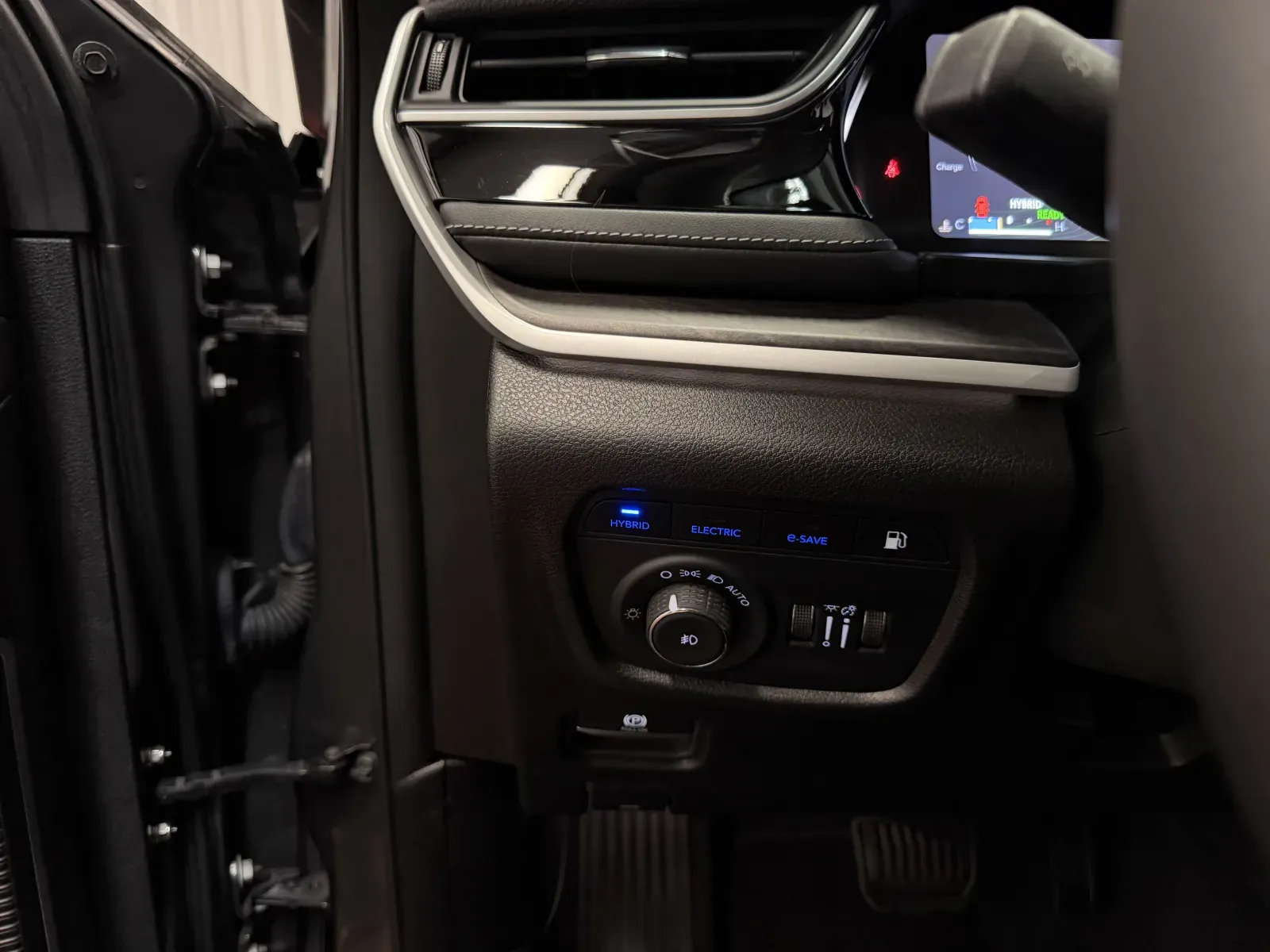 Jeep Grand Cherokee photo 28