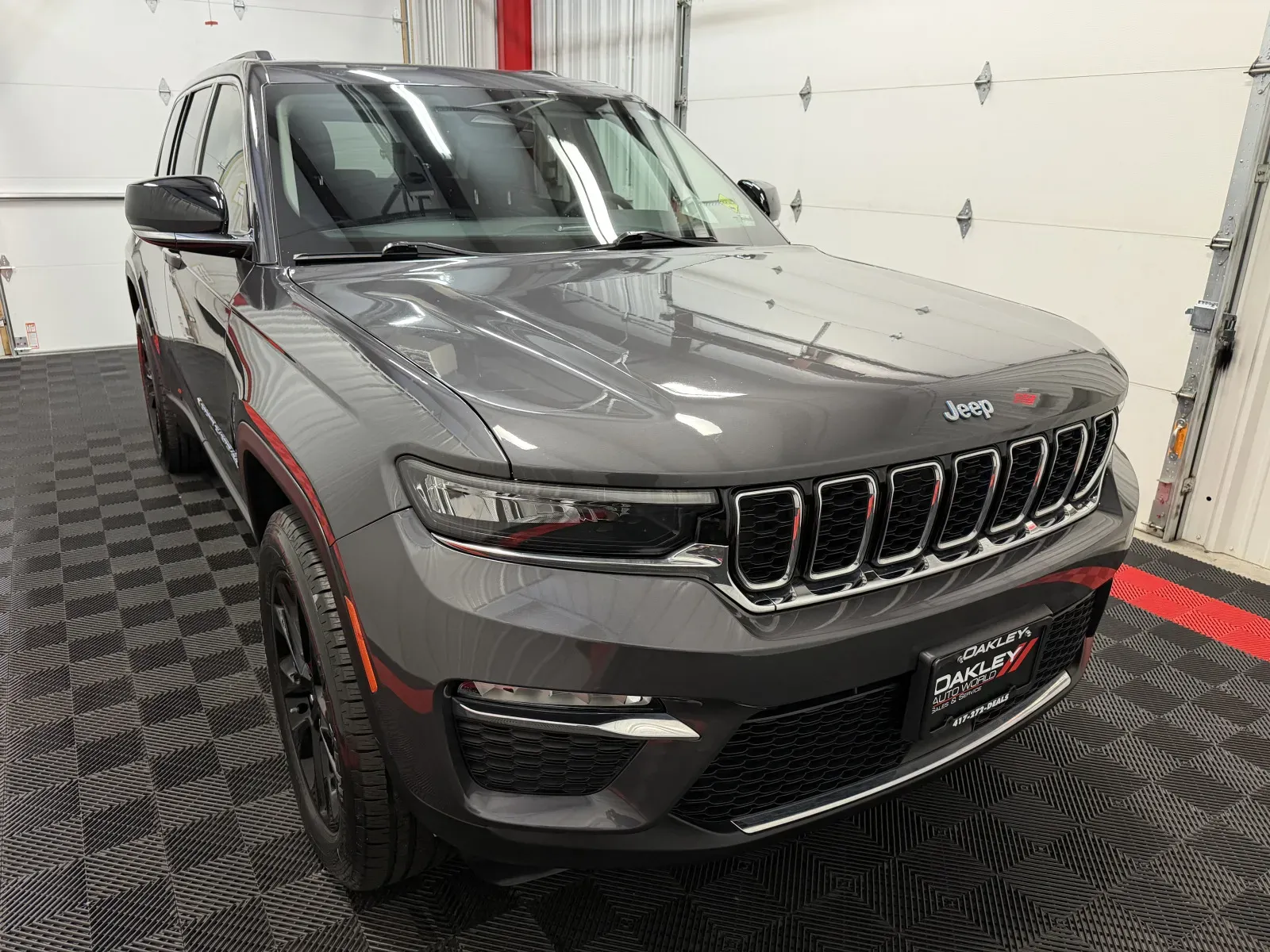 Jeep Grand Cherokee photo 6