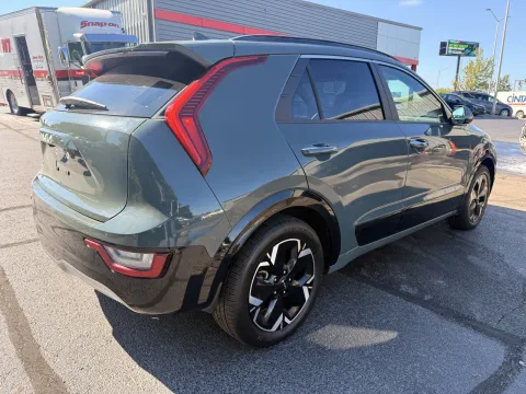 More photos of 2023 Kia Niro EV Wave at Oakley Auto World, MO