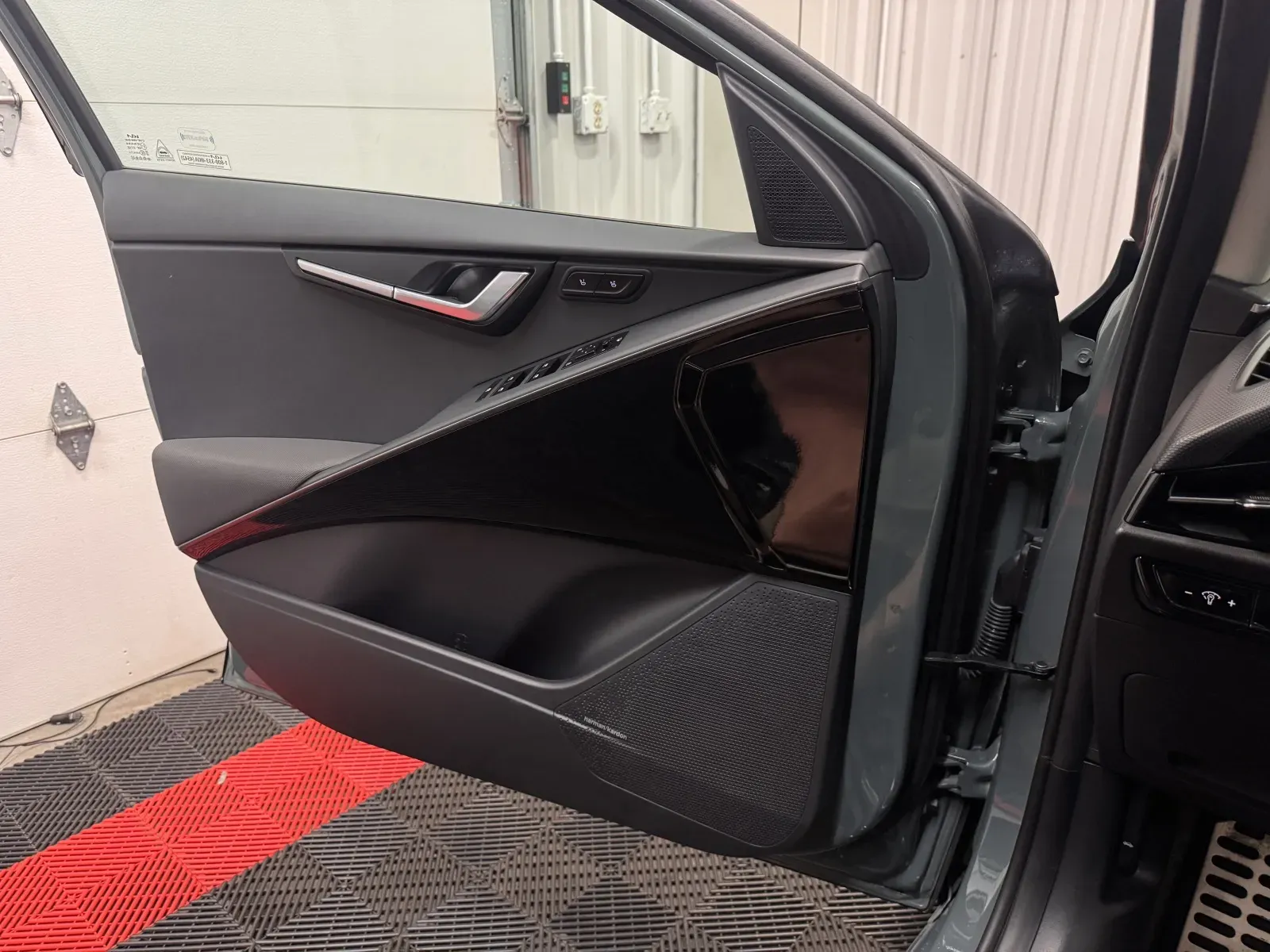 Kia Niro photo 25