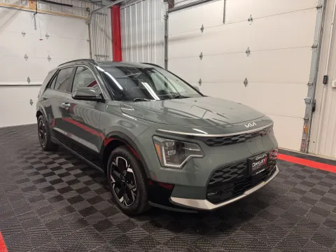 More photos of 2023 Kia Niro EV Wave at Oakley Auto World, MO