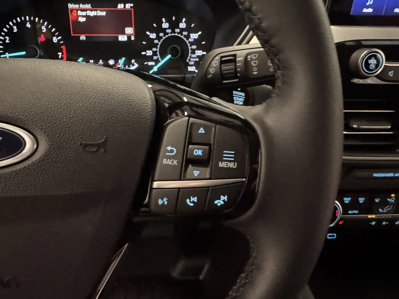 Ford Escape photo 20