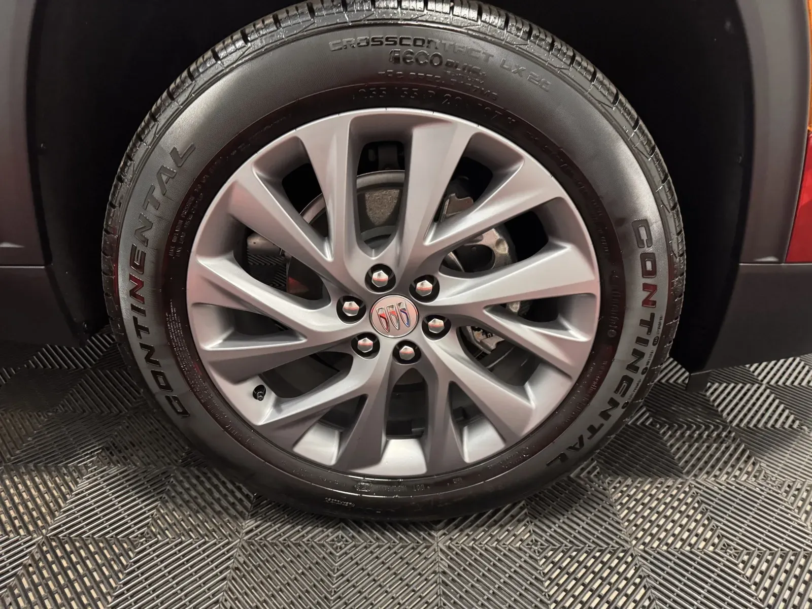 Buick Enclave photo 18