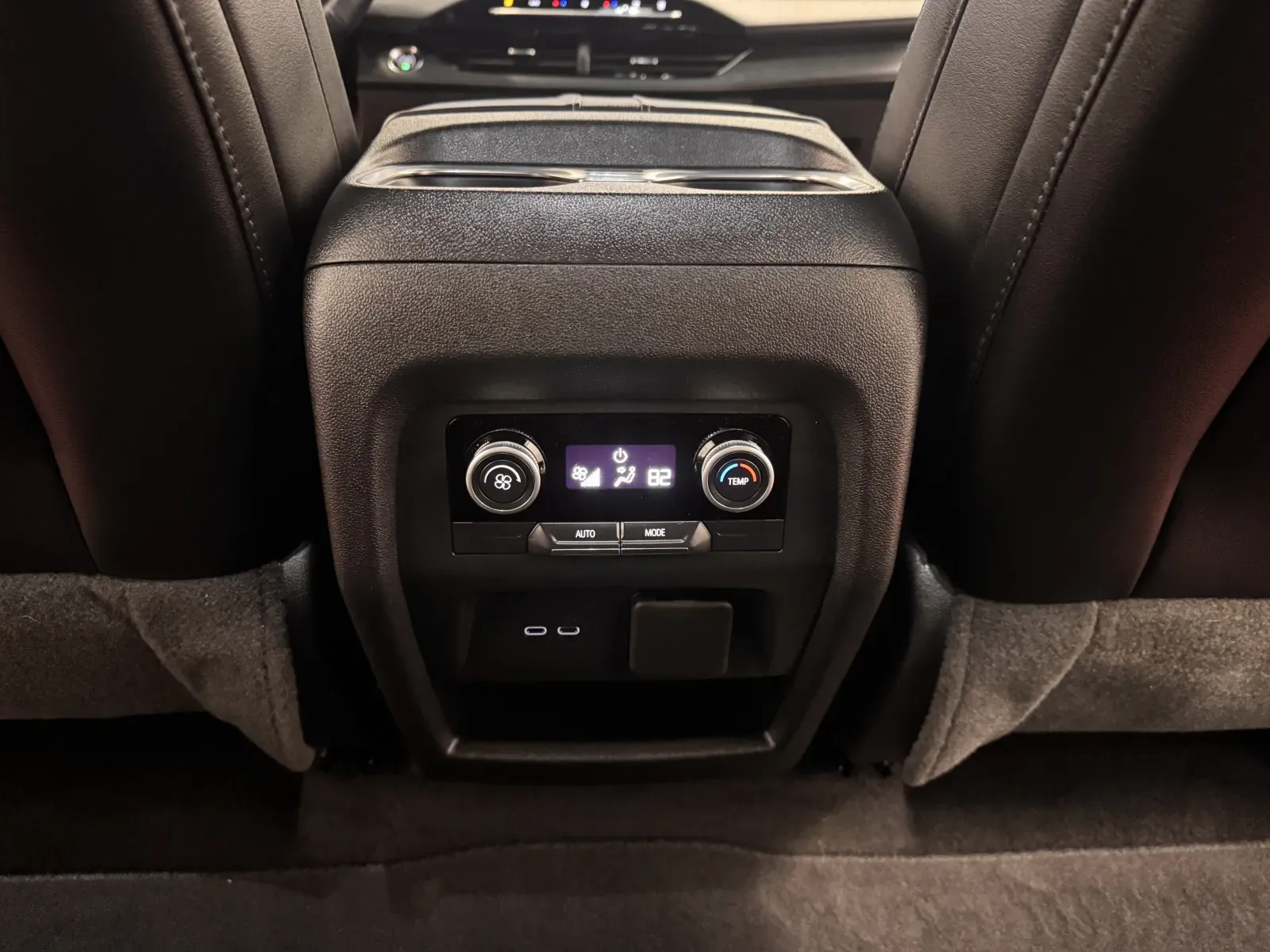 Buick Enclave photo 29