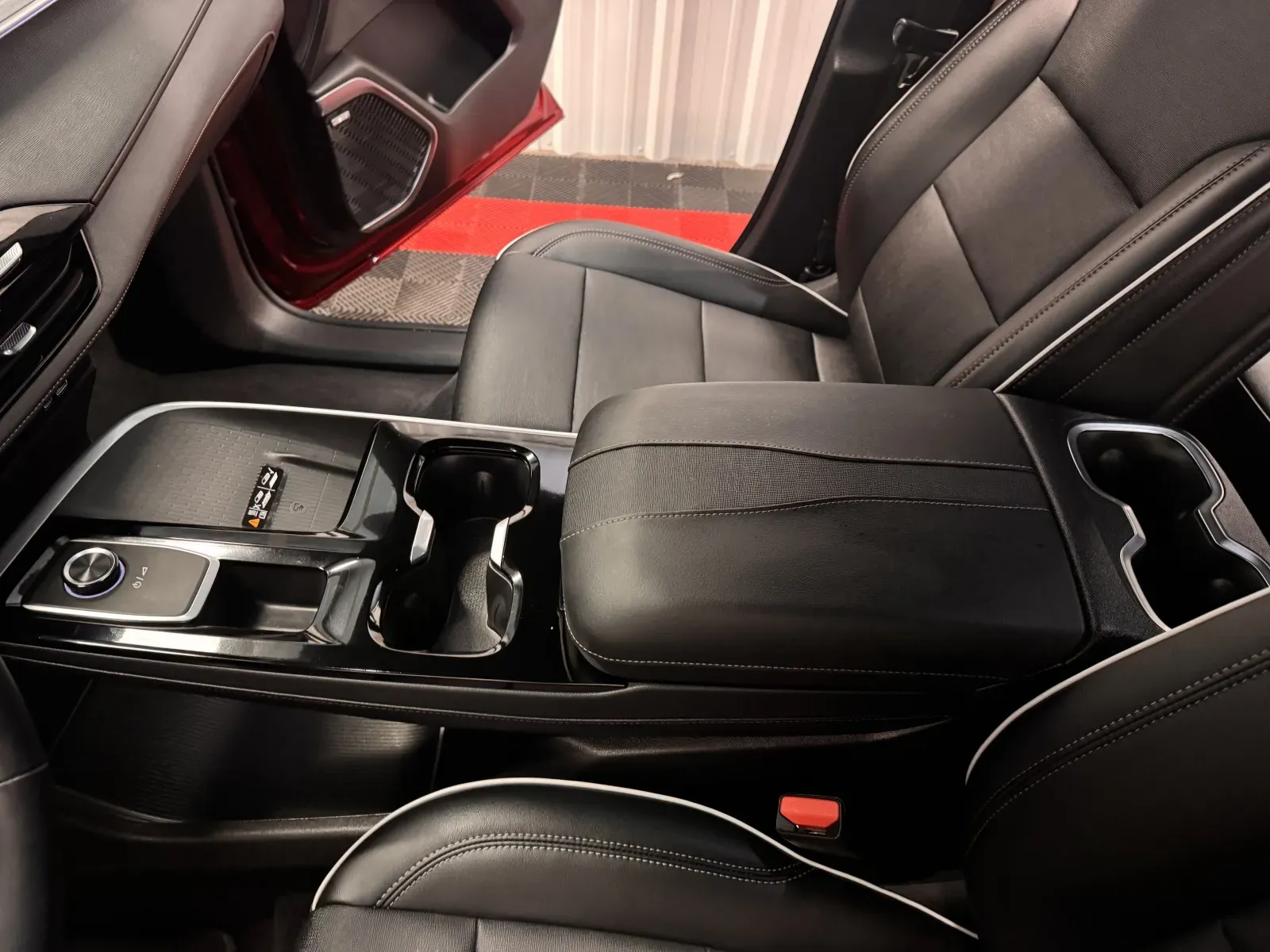 Buick Enclave photo 33