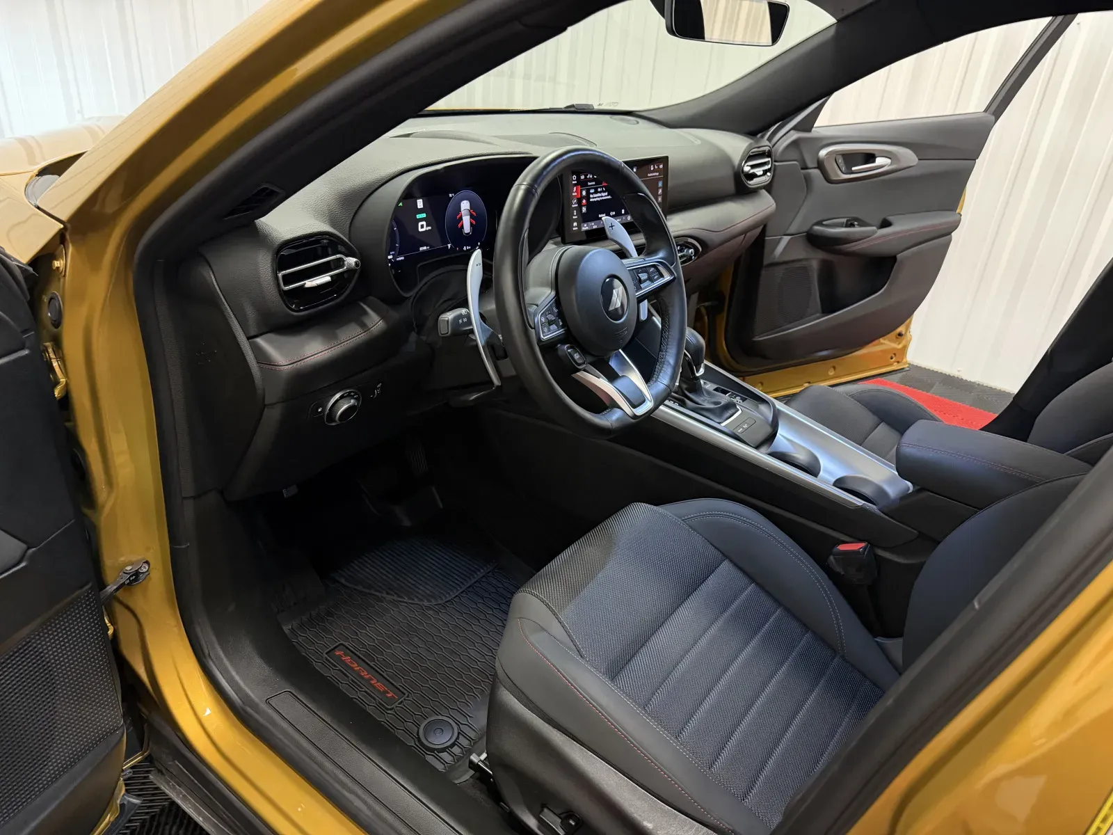 Dodge Hornet photo 37