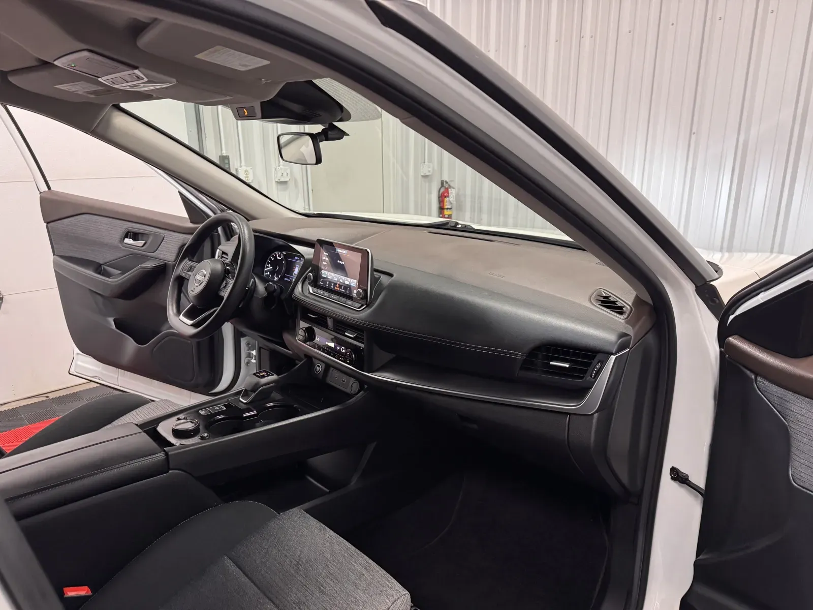 Nissan Rogue photo 43