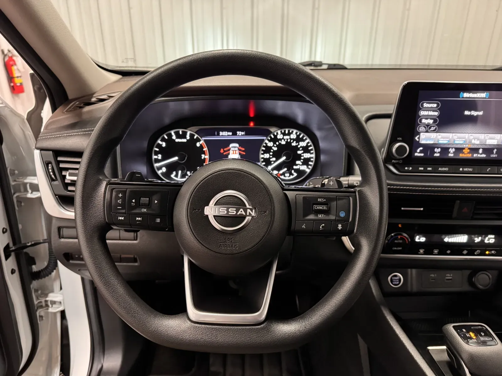 Nissan Rogue photo 18