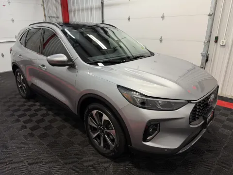 More photos of 2023 Ford Escape Platinum at Oakley Auto World, MO